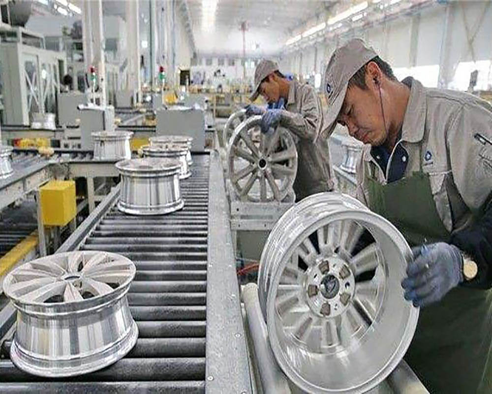 Magnesium alloy automobile wheels